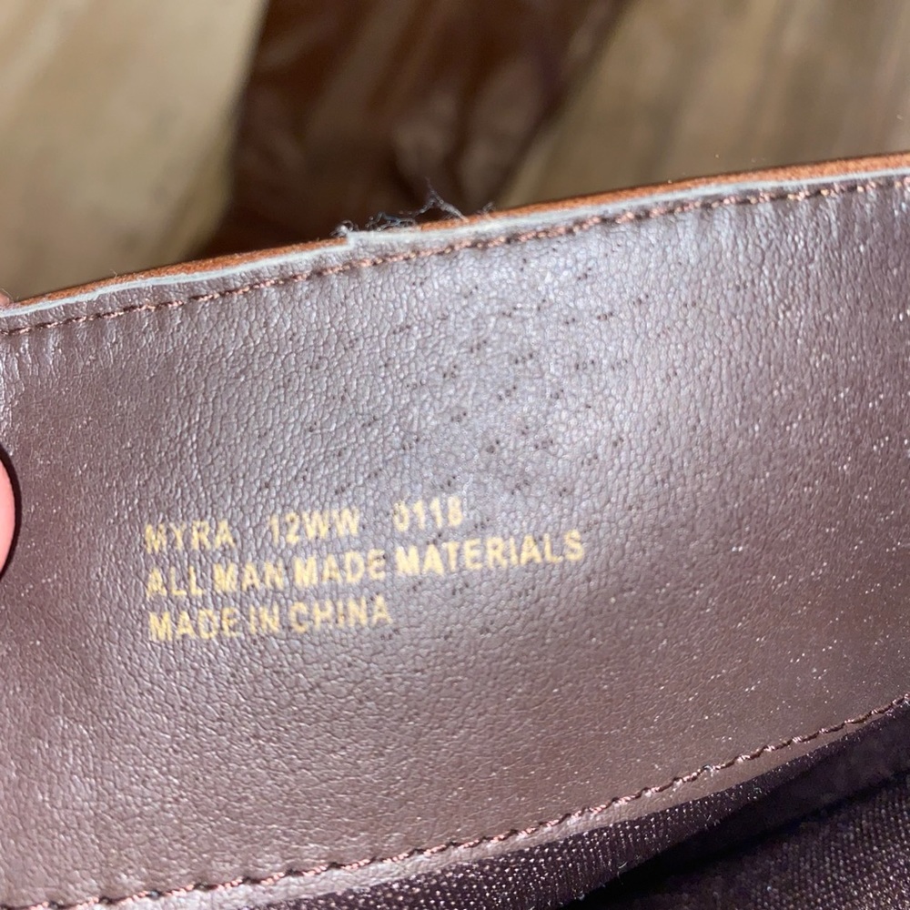 Women’s brown tall boots. Size 12WW Avenue